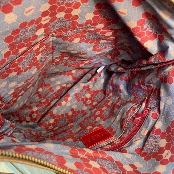 HOBO Leather Shoulder Bag Boho Slouchy Zip Top Pockets Fringe Neutral Classic - Picture 6 of 16